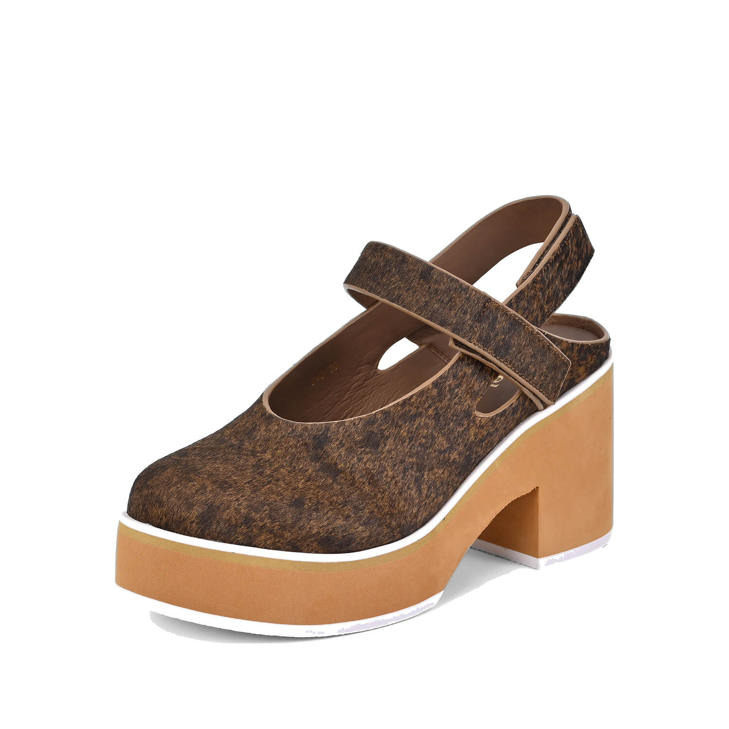 clogs with strap by Antelope